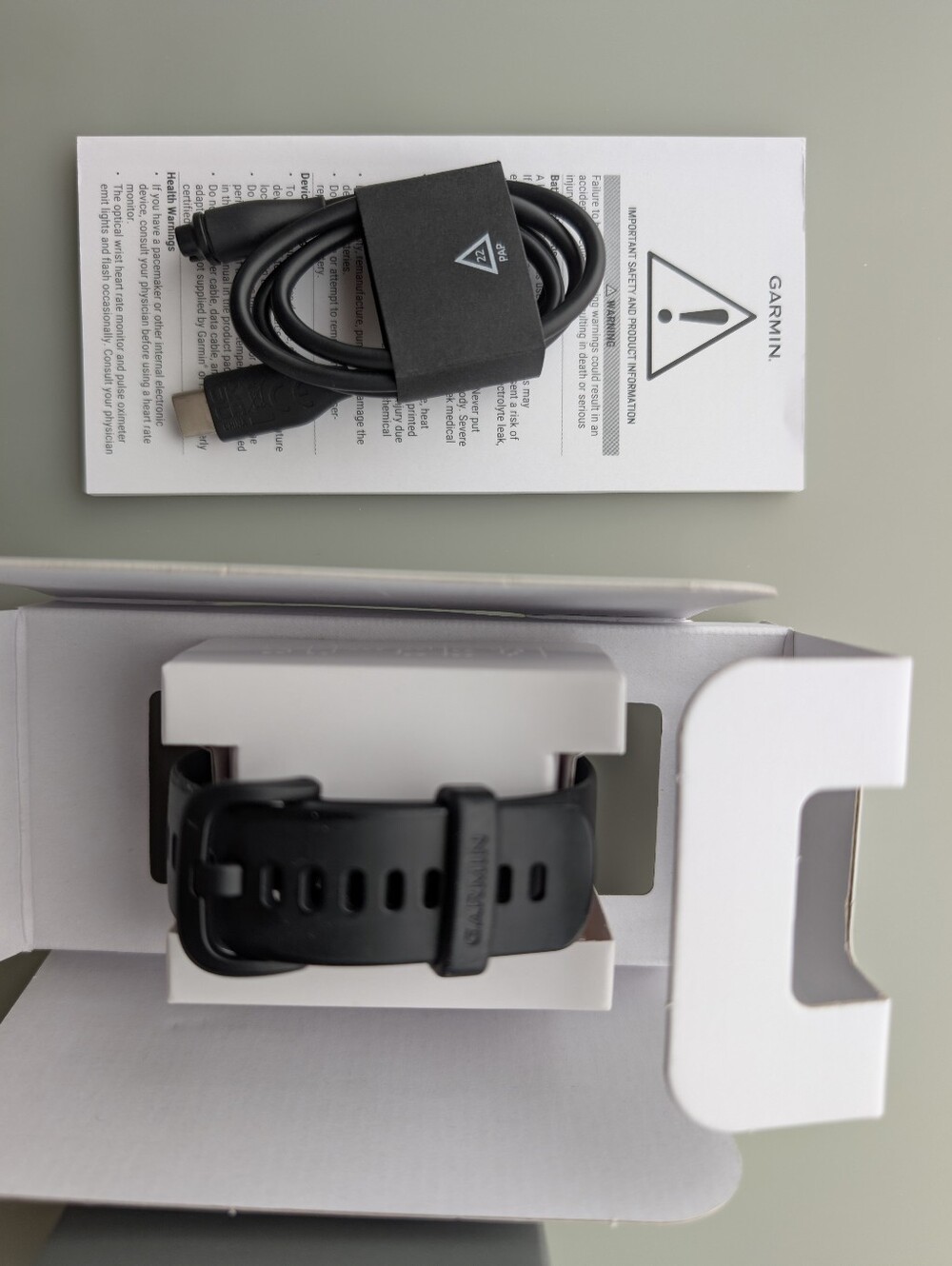 GARMIN Vívoactive 6 Smartwatch - AMOLED Display - Like New - Picture 5 of 6
